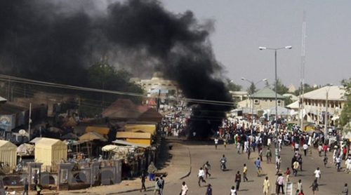 Quân đội Nigeria ném bom nhầm 